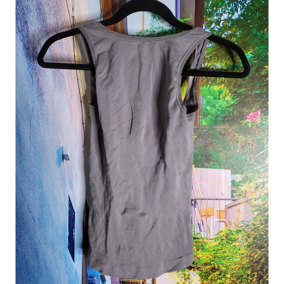 Open-Bust Gray Compression Tank Top - Shapewear - Picture 2 of 2